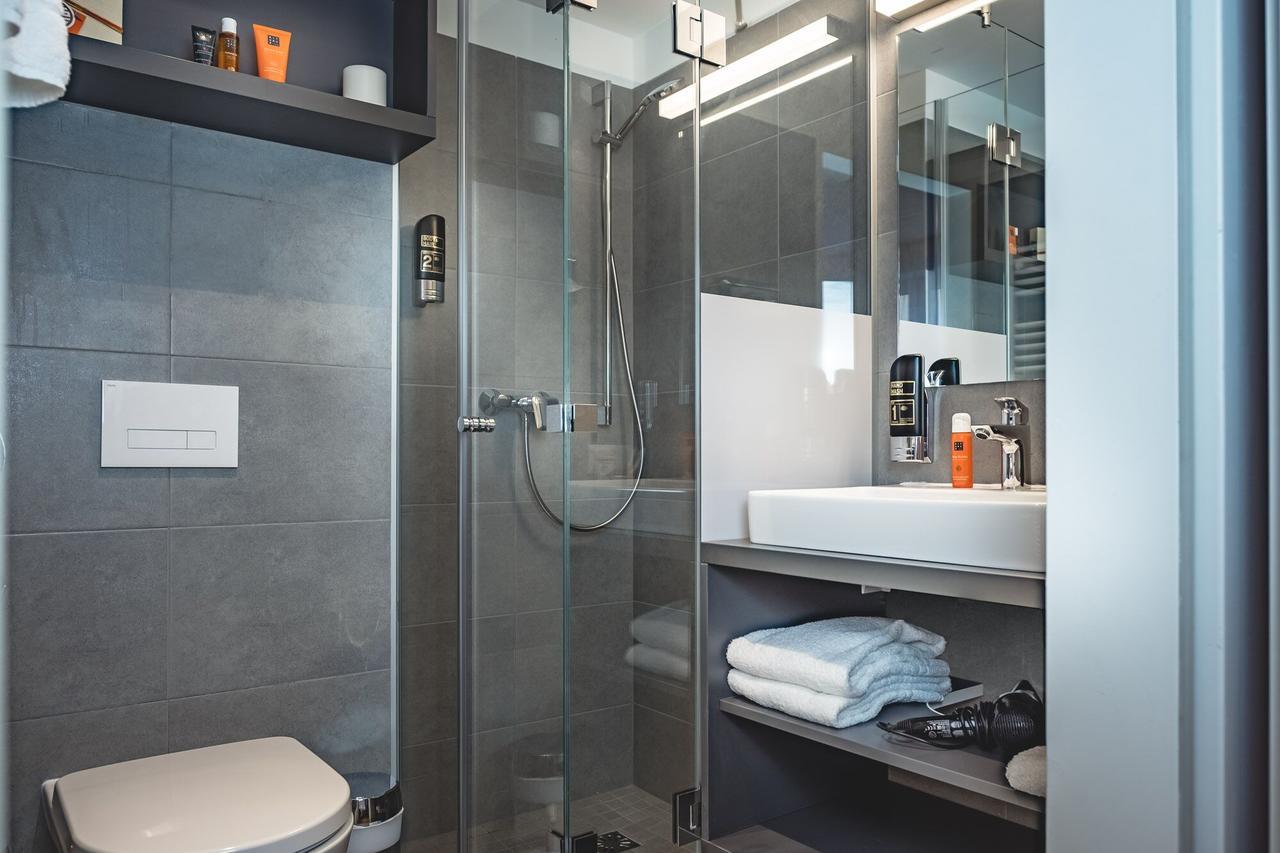 Oliver | Contactless Check-in 3* Wien