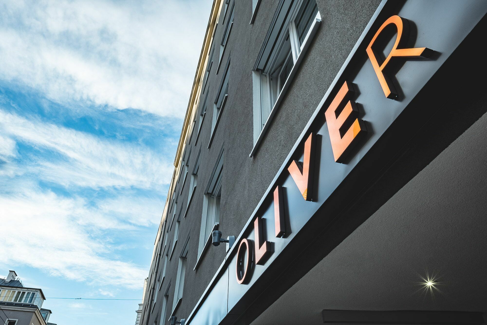 Oliver | Contactless Check-in Aparthotel Wien