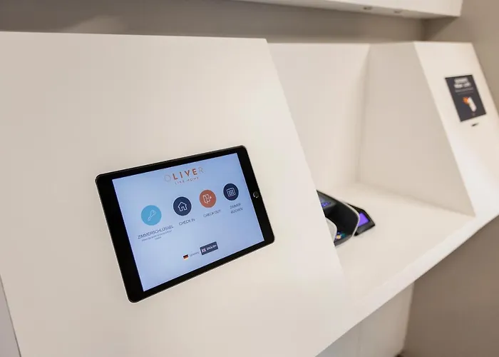 Oliver Apartments | Contactless Check-In